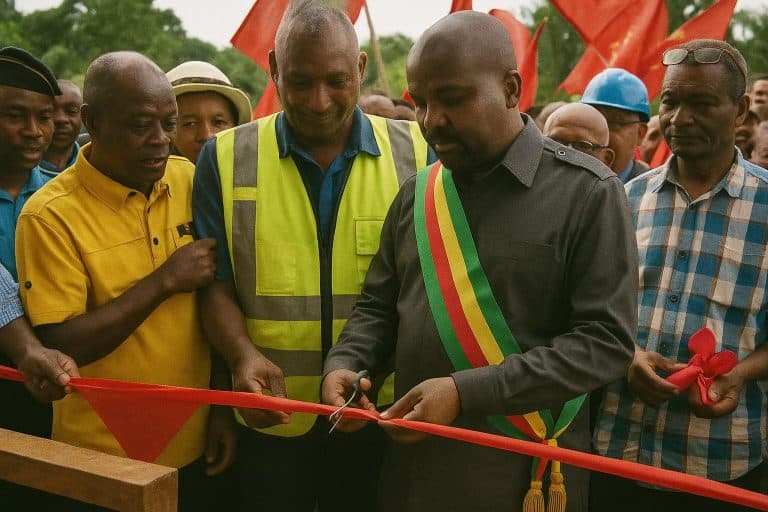 À Inkouélé, un marché flambant neuf rappelle que la politique se joue aussi sous la halle